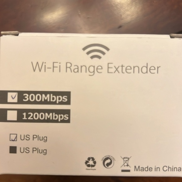 Plug-in Wi-Fi Repeater - Range Extender (300Mbps) 2.4GHz 802.11n/g/b • NIB - Picture 7 of 10